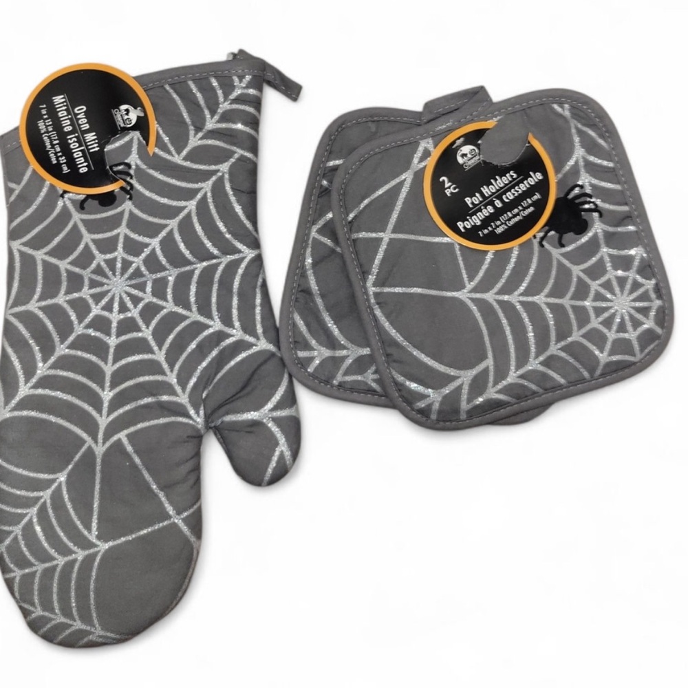 3 Piece Gray Sparkly Spider Web Oven Mitt and Pot Holder Set
